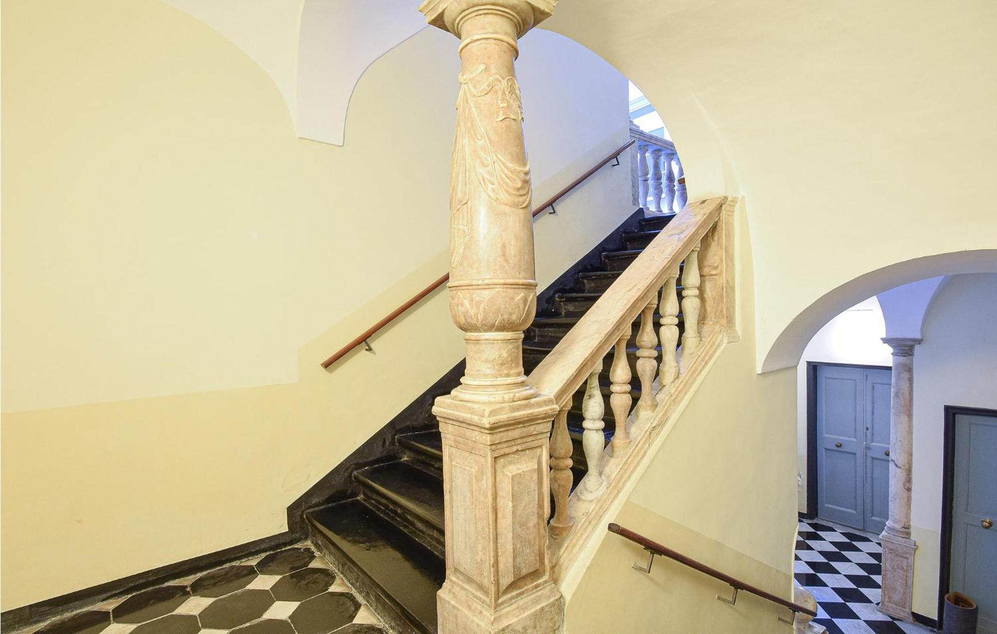 Beautiful In With Kitchenette * Genova